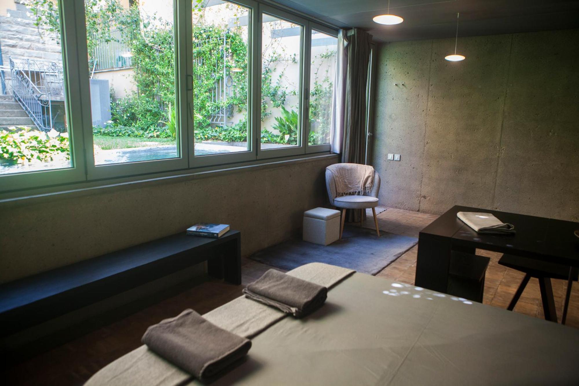 Fabrica Descals And Pavillion Villa Olot Luaran gambar